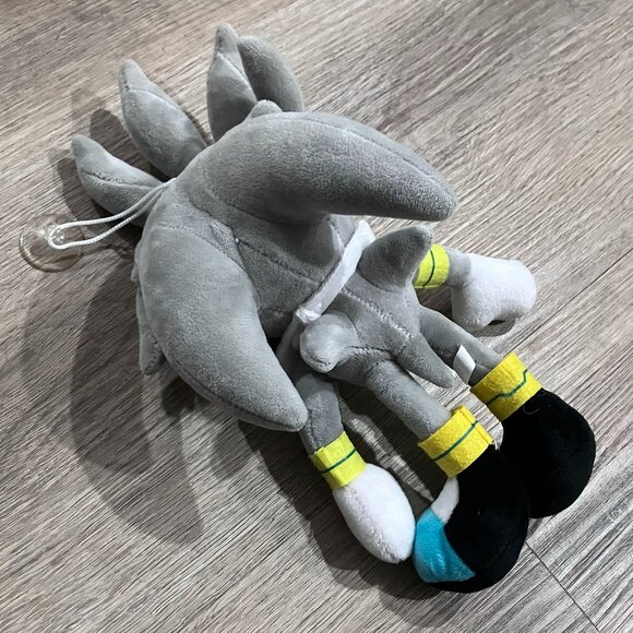 Sonic The Hedgehog "Silver" Plush Stuffed Animal - Picture 2 of 4